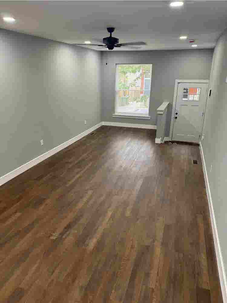 Private room & bath in Hopkins Area