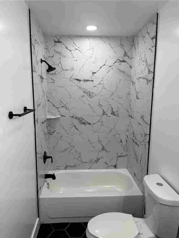 Private room & bath in Hopkins Area