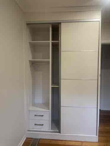 2 bedrooms available in Burwood
