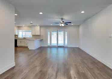 4 bedroom beautiful house for rent