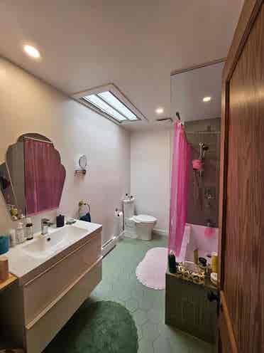 Long term lease - Private bedroom