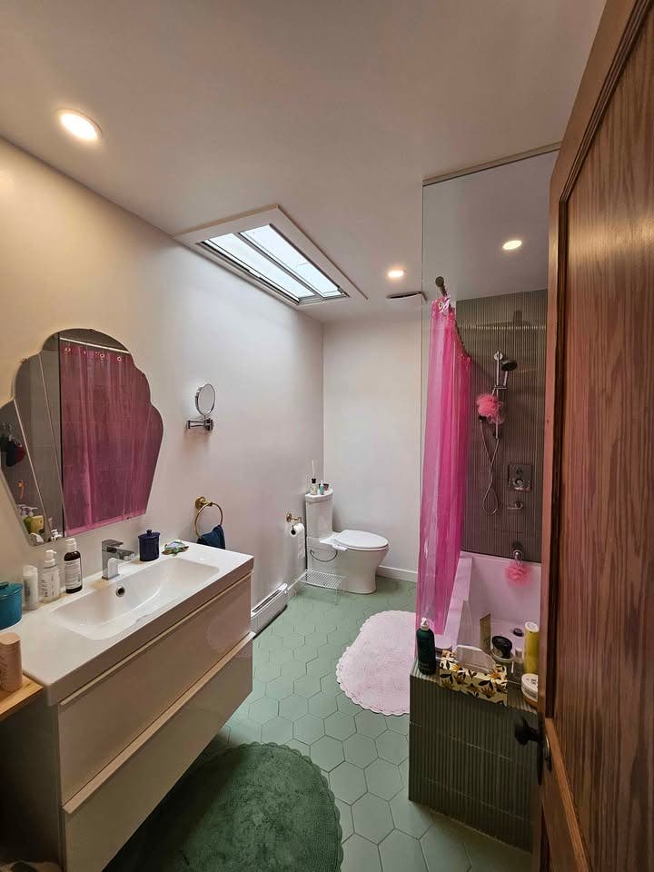 Long term lease - Private bedroom