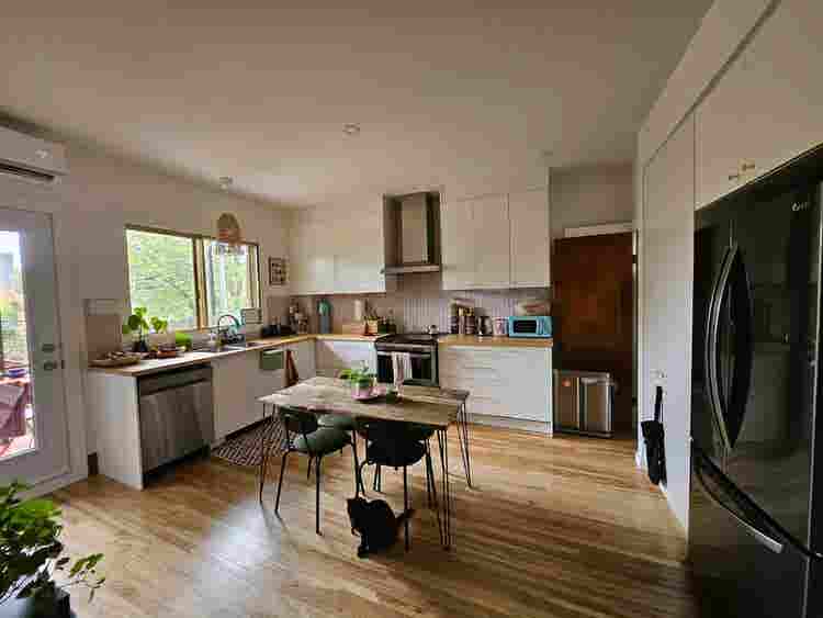 Long term lease - Private bedroom