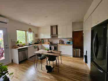 Long term lease - Private bedroom
