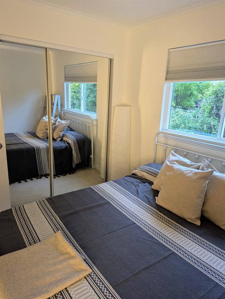 Furnished/unfurnished room w/ bath