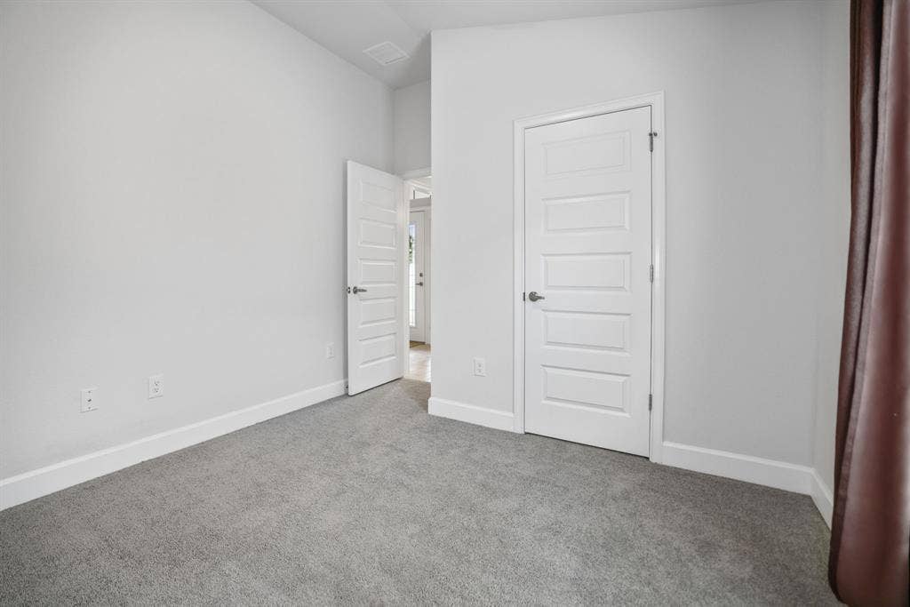 Room and Office for Rent