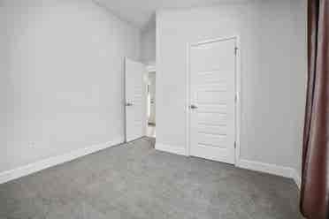 Room and Office for Rent