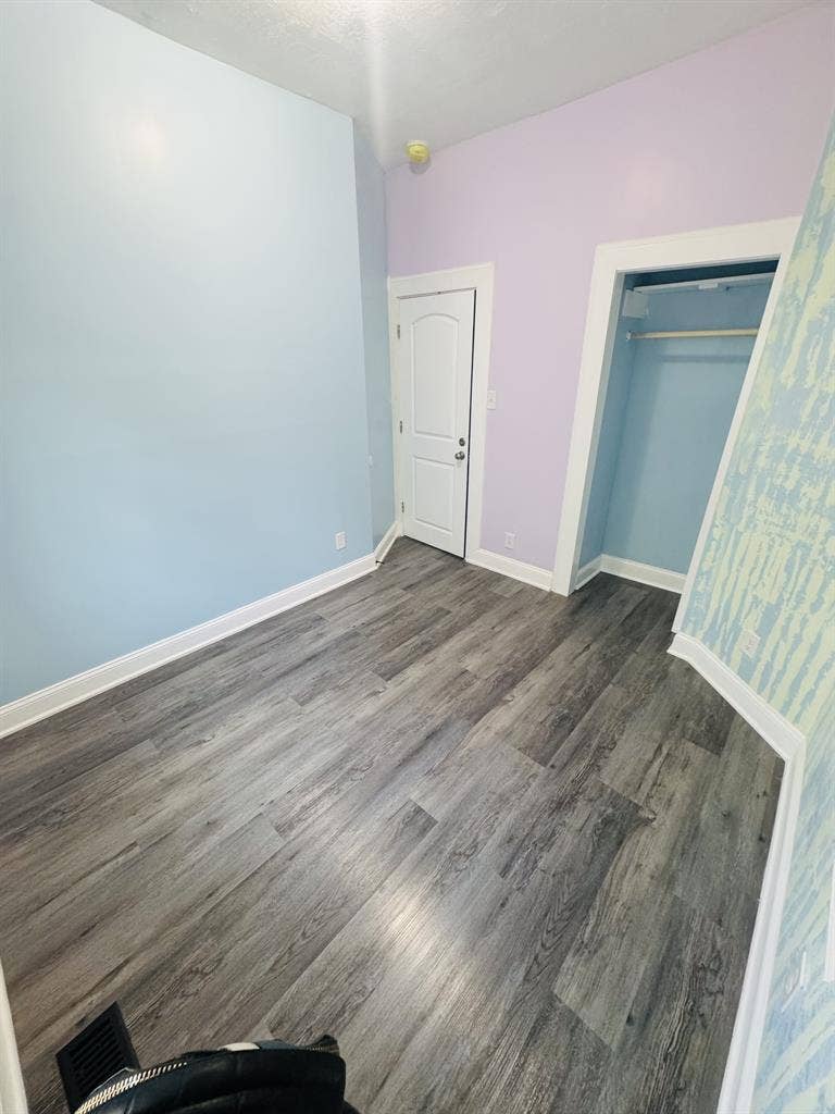 Room For Rent