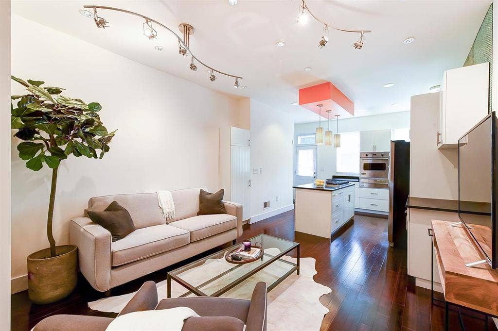 1 BR in Washington