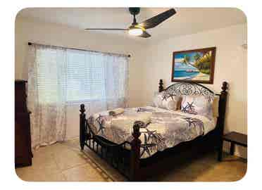 Room offered fully furnished