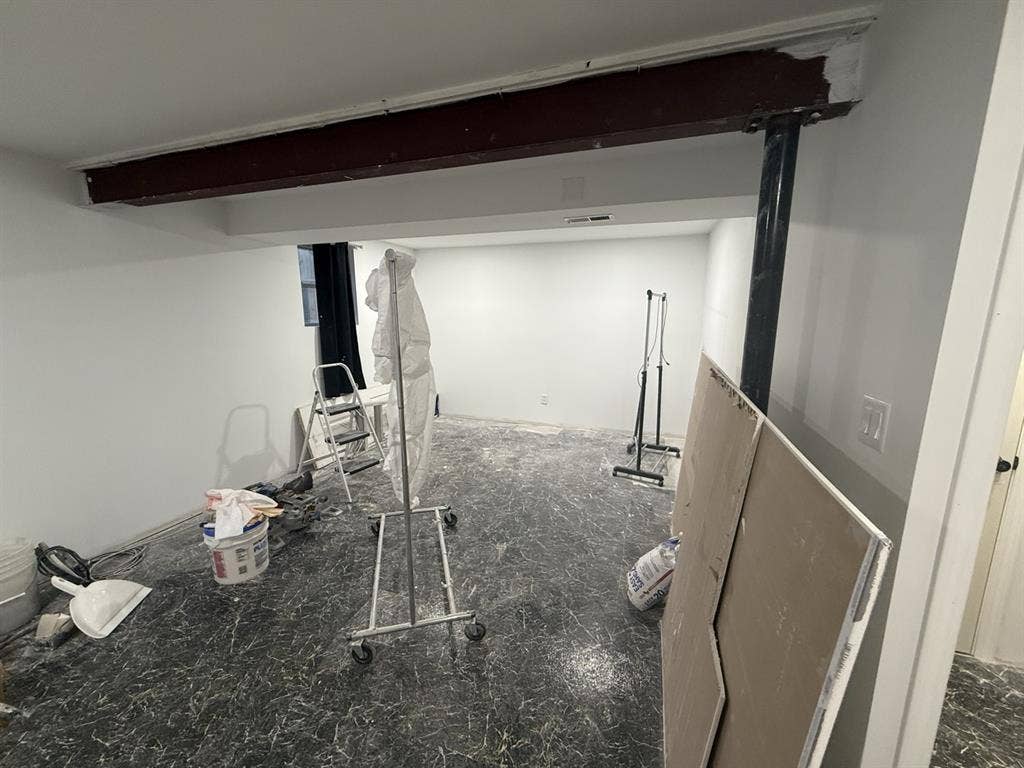 Big room in West Chicago