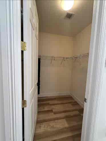 Las Olas Furnished Primary suite