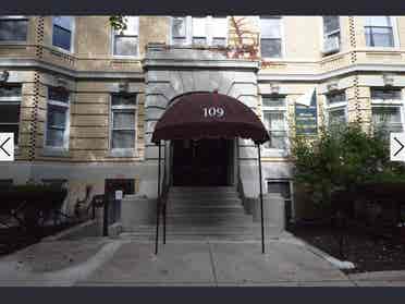 2 rooms avl near Fenway Park