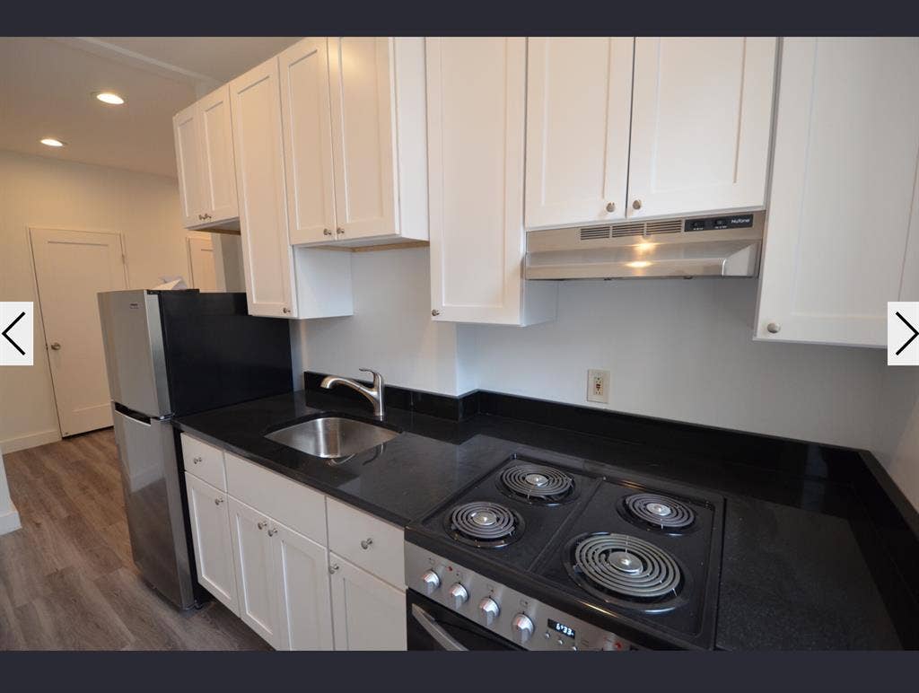 2 rooms avl near Fenway Park
