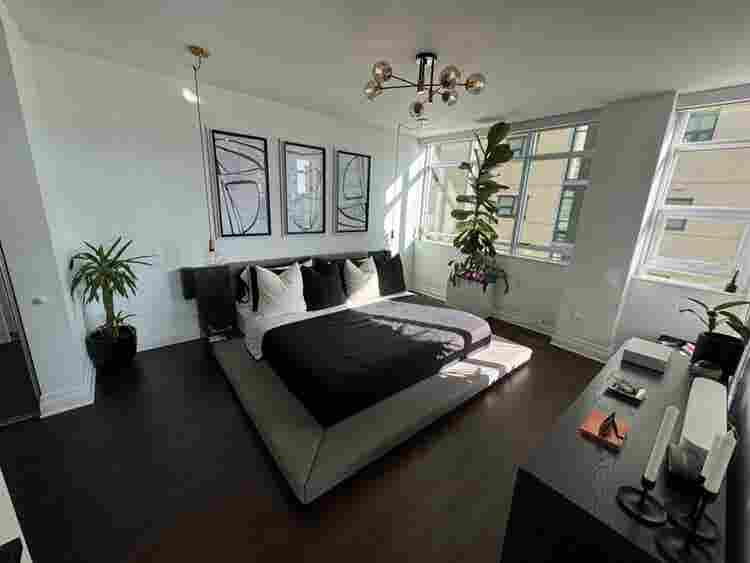 Private Room + Ensuite Bath