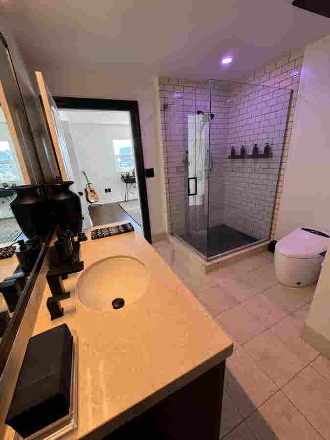 Private Room + Ensuite Bath