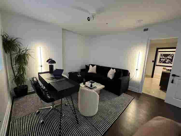 Private Room + Ensuite Bath
