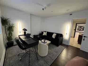 Private Room + Ensuite Bath
