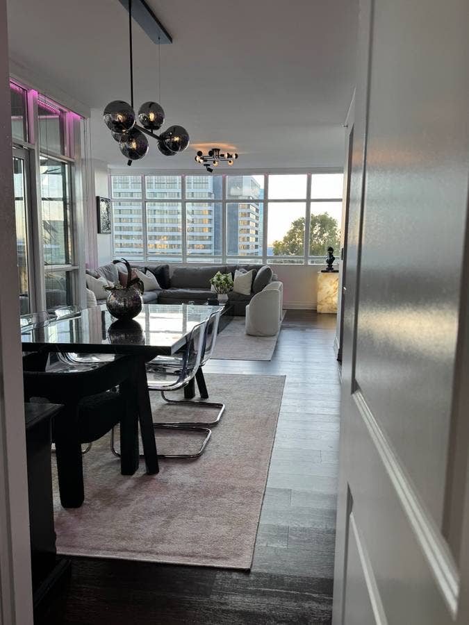 Private Room + Ensuite Bath