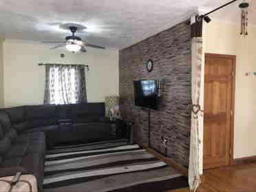 Private Room in Beautiful home