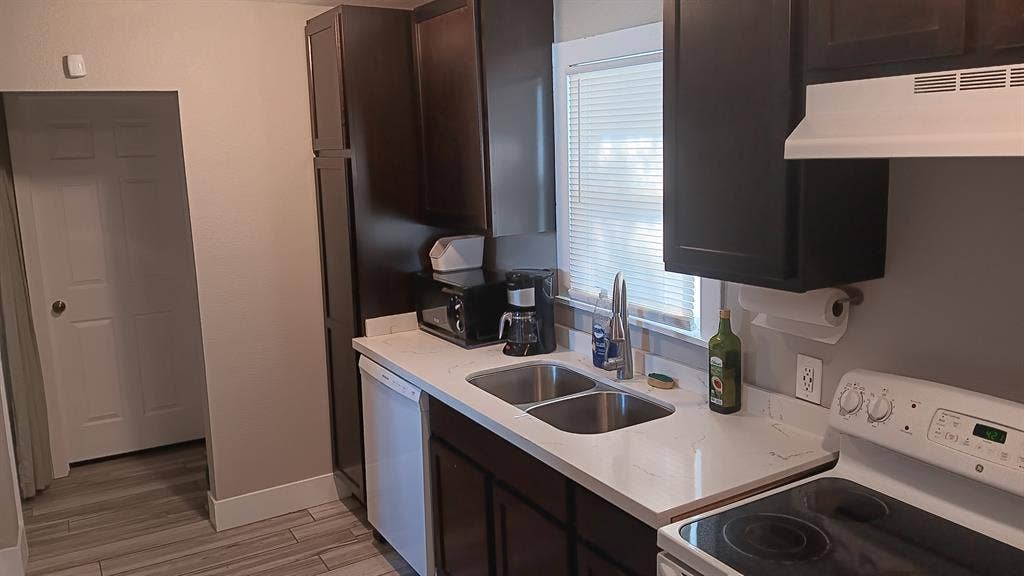 Furnished Master Bedroom for Rent