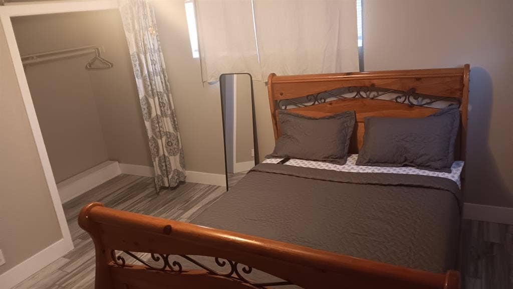 Furnished Master Bedroom for Rent
