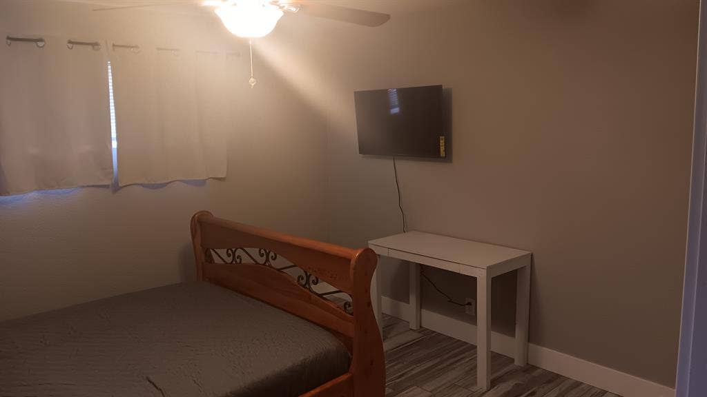 Furnished Master Bedroom for Rent