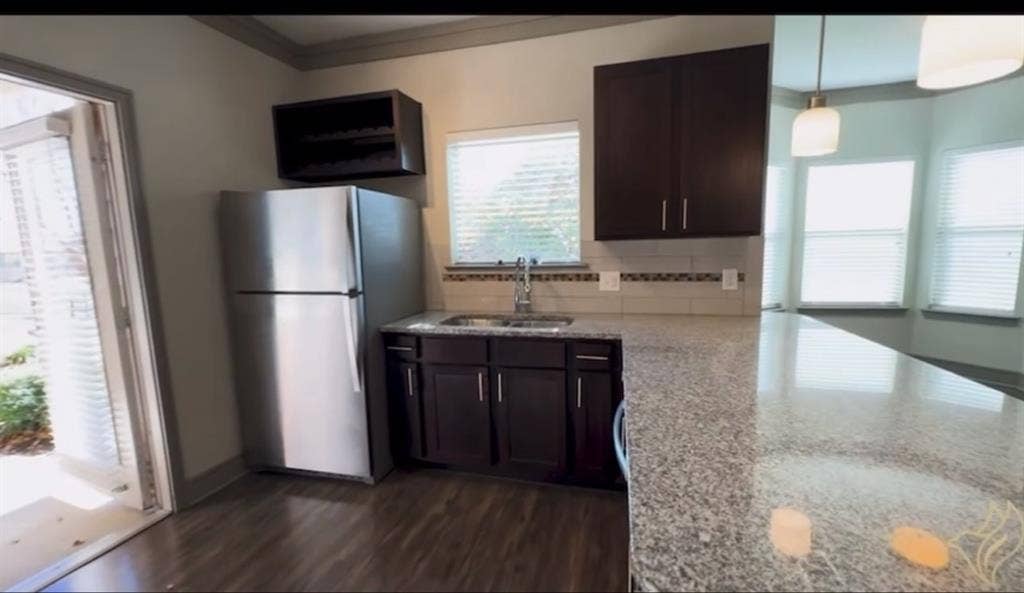 Sublease! $ move in bonus