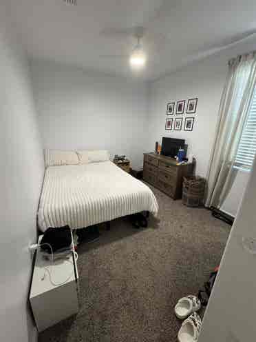 Looking for a roommate◡̈