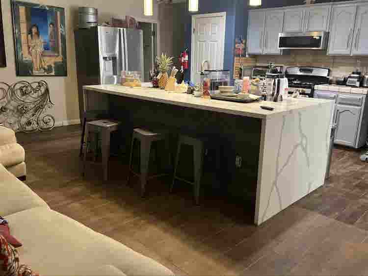 Room in home bills/wifi/laundry inc