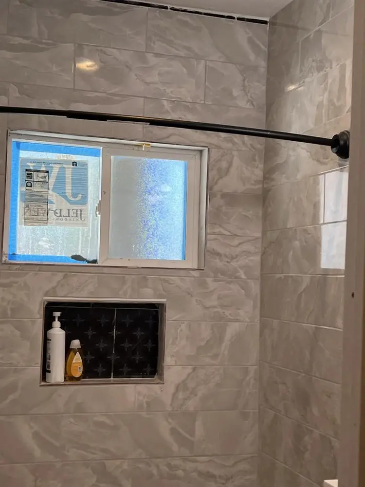 Room in home bills/wifi/laundry inc