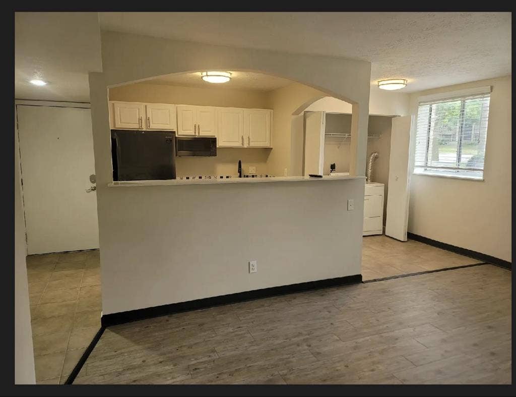 Room for rent at the Fairway!