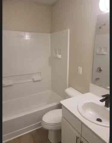Room for rent at the Fairway!
