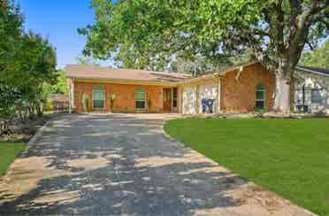 ba Individual Rooms for Rent!