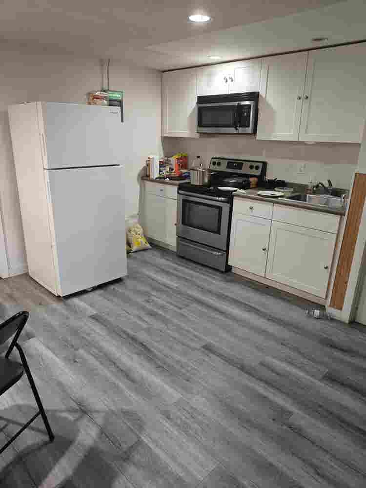 I have 2 bedrooms availabe for rent