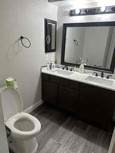One bedroom with own bathroom