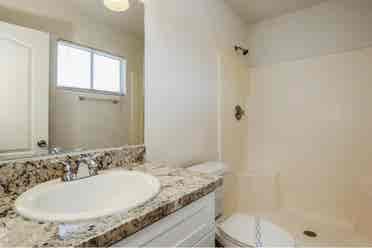 Spacious Rooms For Rent