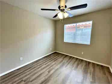 Spacious Rooms For Rent