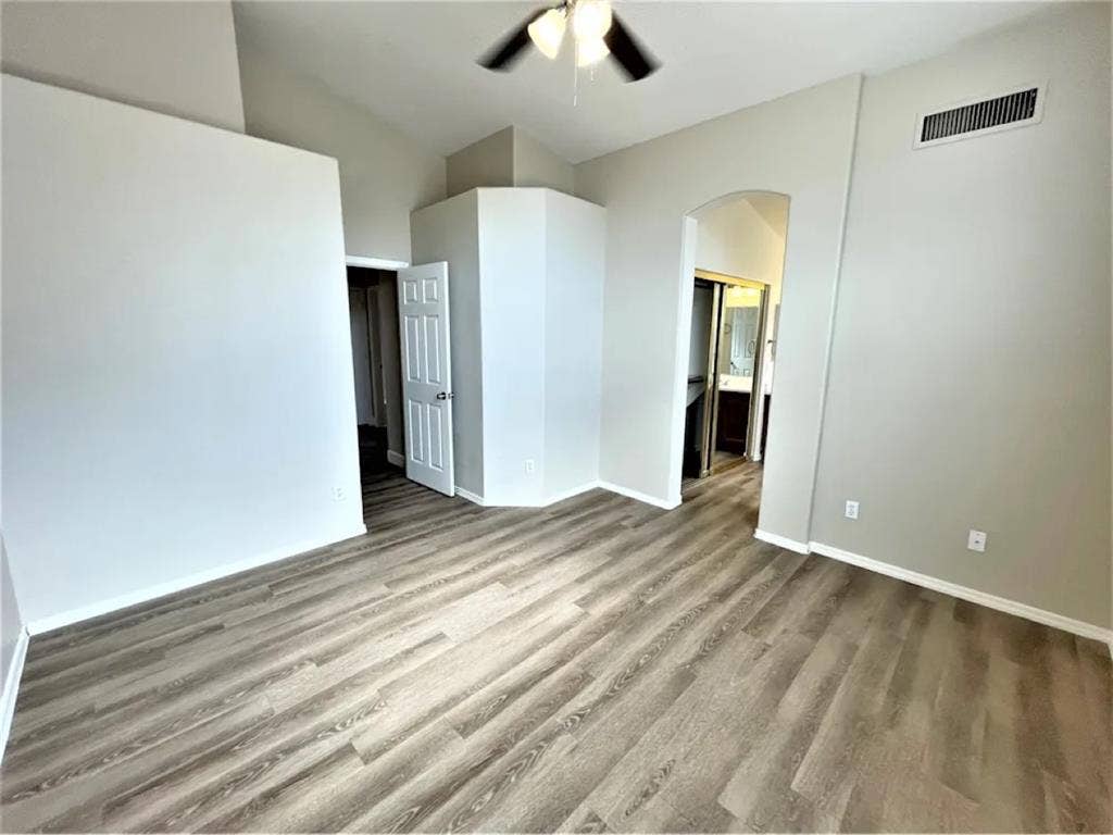 Spacious Rooms For Rent