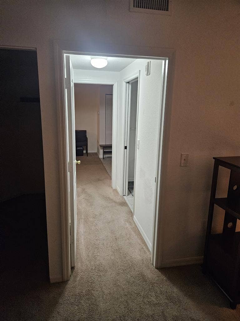 Roommate wanted in Ft Myers