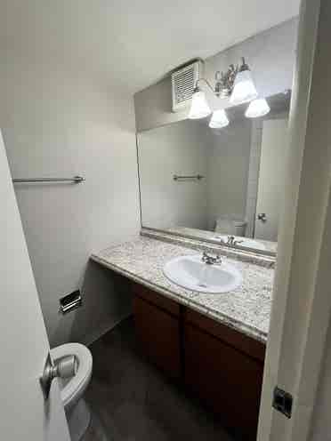 room in b available now!!