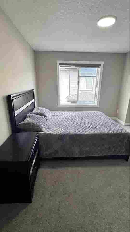 1 master bedroom to rent