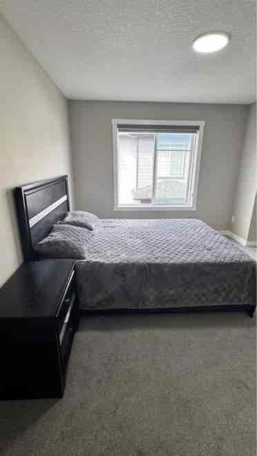 1 master bedroom to rent