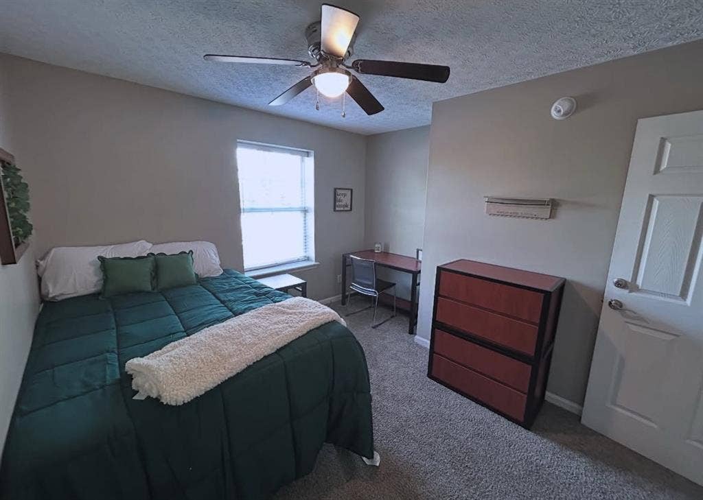 Subleasing my room at Campus Flats!