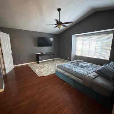 Master Bedroom +Private Bathroom !