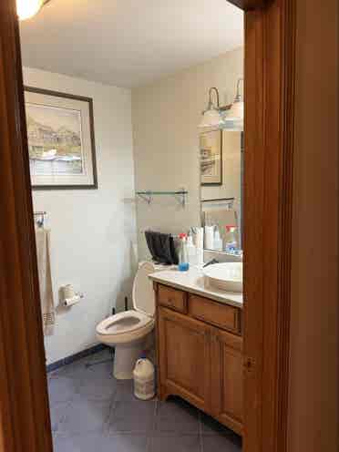 Room for rent. Great location.