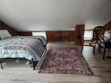 Master Bedroom for rent