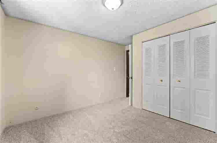 room for rent in a townhome