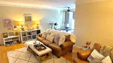 Looking for awesome roomy !