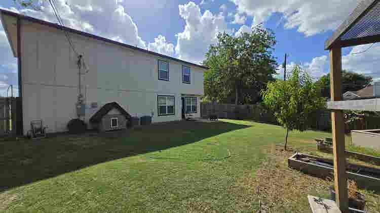 3 rooms for rent